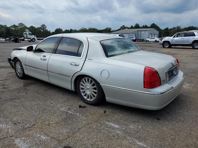 1LNHM81W94Y660498 - 2004 LINCOLN TOWN CAR EXECUTIVE BEIGE photo 2