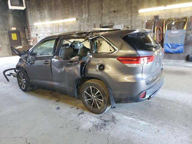 5TDJZRFH4KS599822 - 2019 TOYOTA HIGHLANDER SE SILVER photo 2