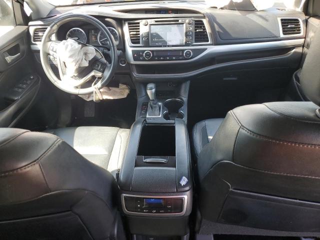 5TDKKRFH4GS164749 - 2016 TOYOTA HIGHLANDER XLE GRAY photo 8