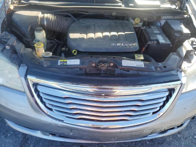 2C4RC1CG8DR802241 - 2013 CHRYSLER TOWN & COU TOURING L SILVER photo 12