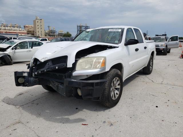 1Z7HC28K38S609390 - 2008 MITSUBISHI RAIDER LS WHITE photo 2