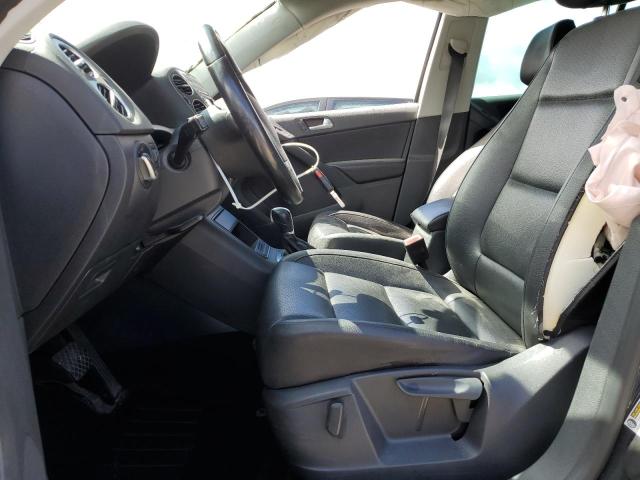 WVGBV7AX4DW503592 - 2013 VOLKSWAGEN TIGUAN S 黑色 照片 7