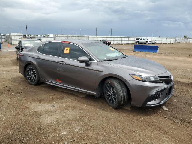 4T1G11BKXPU083788 - 2023 TOYOTA CAMRY SE NIGHT SHADE GRAY photo 4