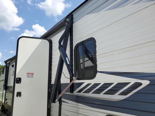 4YDT32827LS372351 - 2020 CAMPER TRAILER TWO TONE photo 9