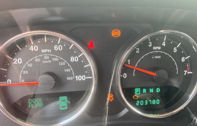 1C4BJWDG3DL669464 - 2013 JEEP WRANGLER U SPORT Rot Foto 8