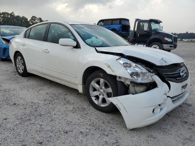 1N4AL2AP4CN495240 - 2012 NISSAN ALTIMA BASE WHITE photo 4