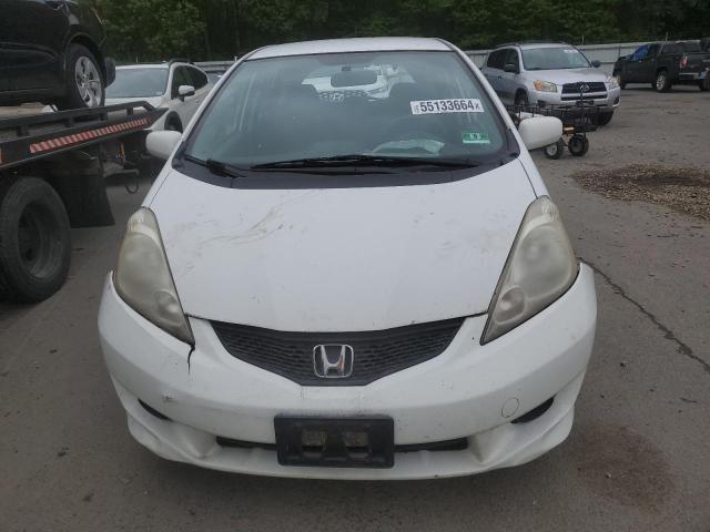 JHMGE8H43AS014596 - 2010 HONDA FIT SPORT WHITE photo 5