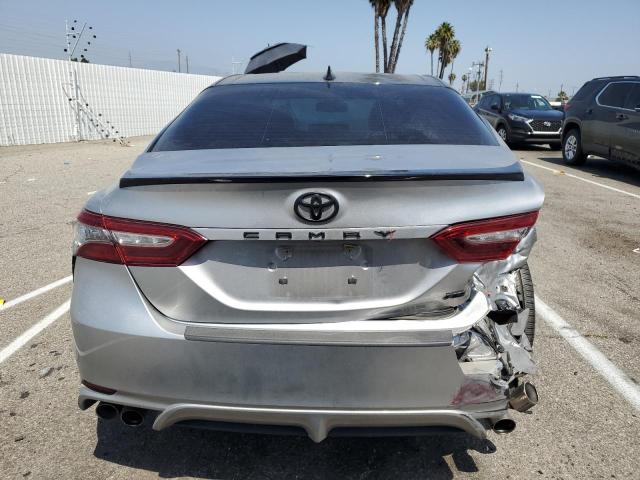 4T1B61HK7KU216745 - 2019 TOYOTA CAMRY XSE SILVER photo 6