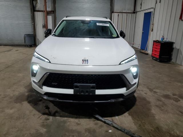 LRBFZPE4XRD074325 - 2024 BUICK ENVISION ESSENCE أبيض صورة 5