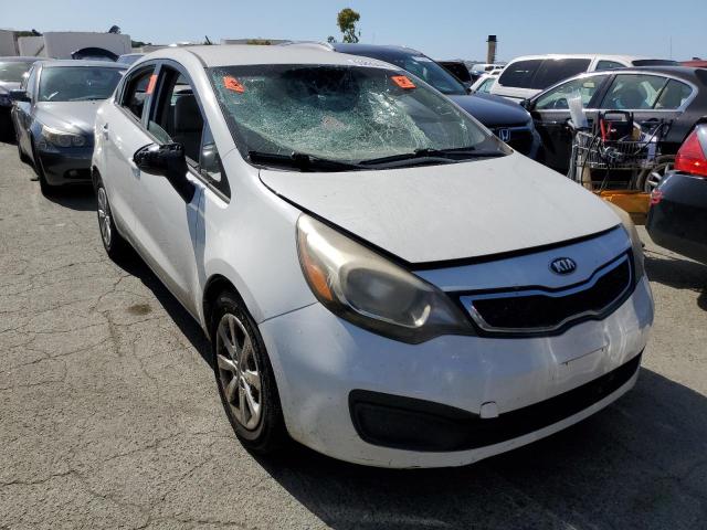 KNADN4A33D6115193 - 2013 KIA RIO EX WHITE photo 4