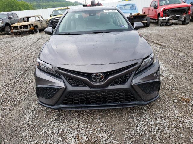 4T1G11BK0PU102350 - 2023 TOYOTA CAMRY SE NIGHT SHADE GRAY photo 5