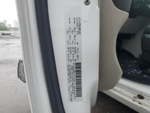 2C4RC1CG7GR175357 - 2016 CHRYSLER TOWN & COU TOURING L WHITE photo 13