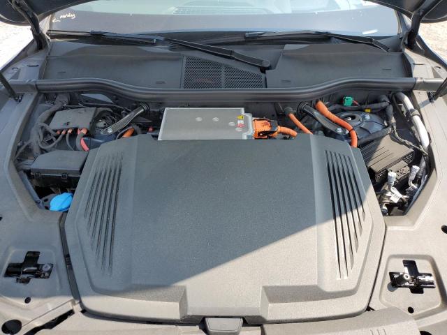 WA13ABGE9LB033413 - 2020 AUDI E-TRON SPORTBACK PRESTIGE BLUE photo 11