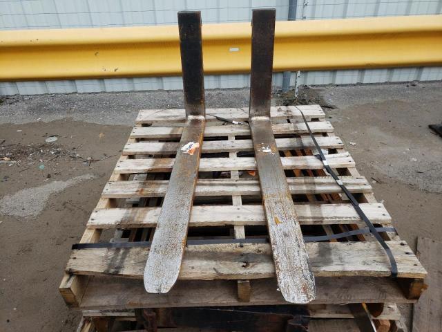 68504 - 2015 TOYOTA FORKLIFT Orange Foto 9