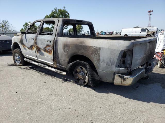 3C6UR5DL3JG245887 - 2018 RAM 2500 SLT WHITE photo 2