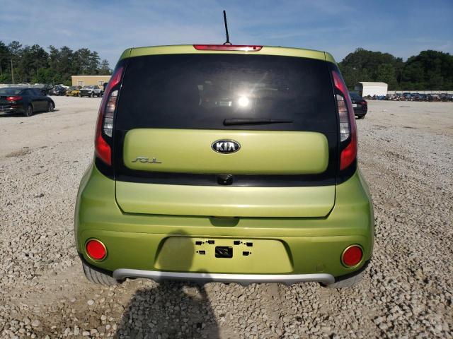 KNDJP3A57K7918625 - 2019 KIA SOUL + GREEN photo 6