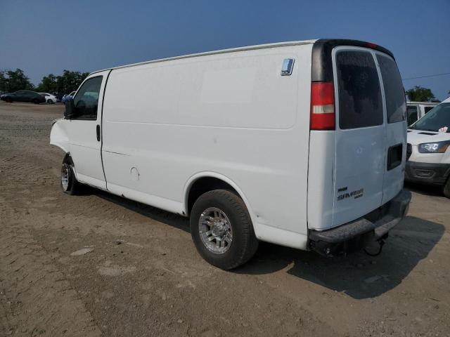 1GTZ7TCG0B1113103 - 2011 GMC SAVANA G3500 WHITE photo 2