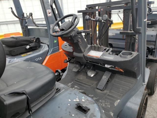68493 - 2015 TOYOTA FORKLIFT Orange photo 5