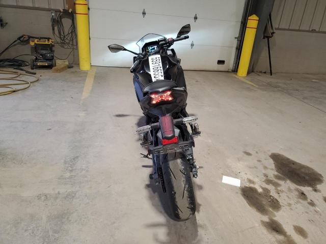 ML5EXER17SDAE6388 - 2025 KAWASAKI EX650 R BLACK photo 4