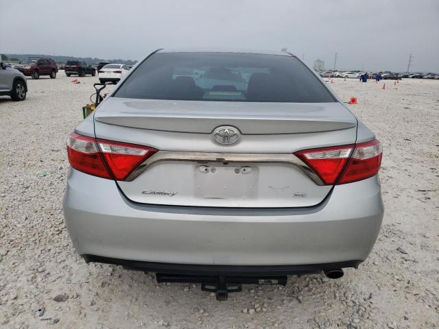 4T1BF1FK1GU575955 - 2016 TOYOTA CAMRY LE SILVER photo 6