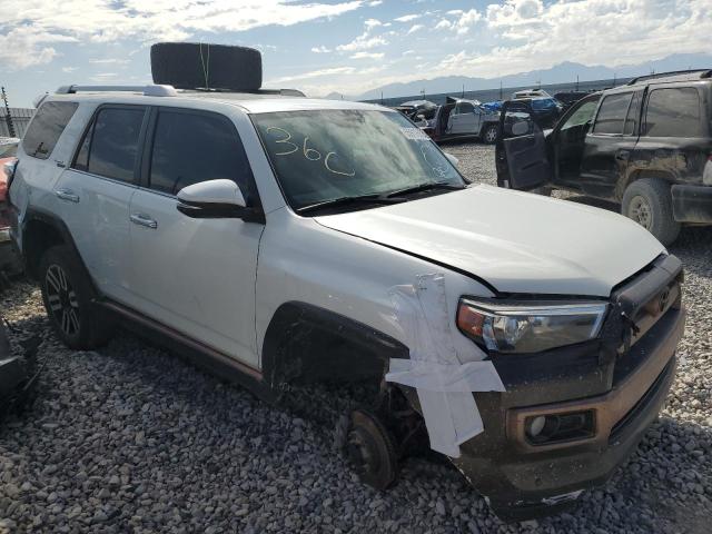 JTEBU5JR1J5535927 - 2018 TOYOTA 4RUNNER SR5/SR5 PREMIUM WHITE photo 4