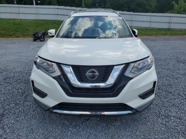 KNMAT2MTXKP558816 - 2019 NISSAN ROGUE S WHITE photo 5