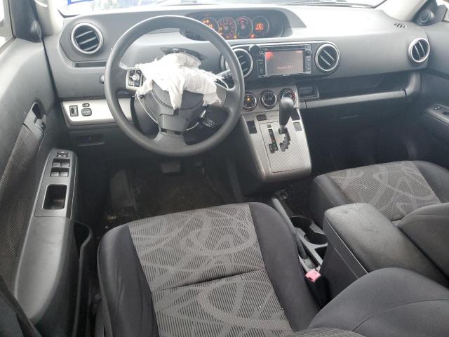 JTLZE4FE6FJ072086 - 2015 TOYOTA SCION XB თეთრი ფოტო 8