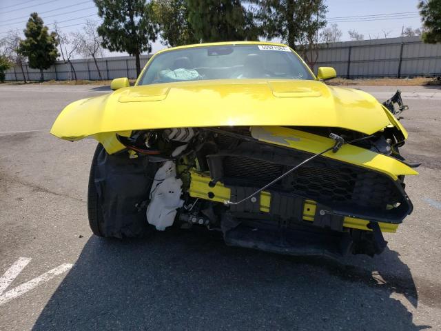 1FATP8UH5M5107163 - 2021 FORD MUSTANG YELLOW photo 5