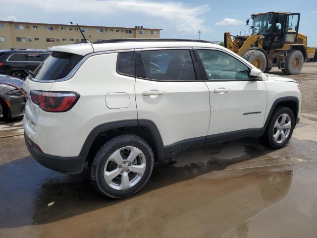 3C4NJDBB4JT436511 - 2018 JEEP COMPASS LATITUDE WHITE photo 3