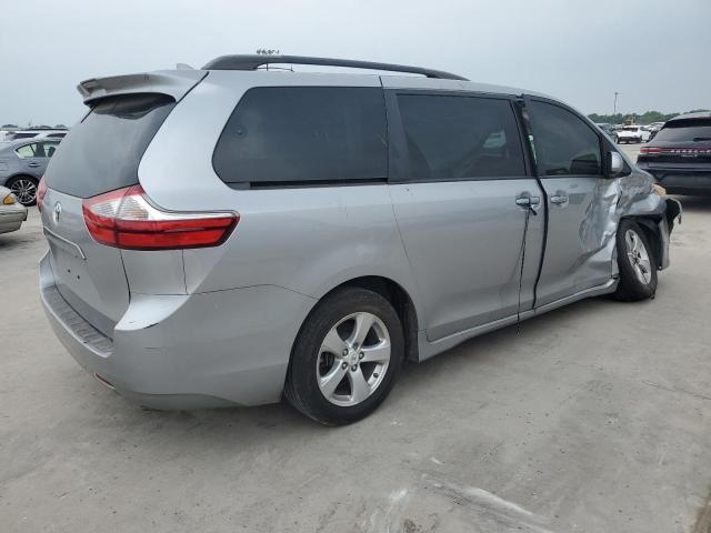 5TDKZ3DC2JS909067 - 2018 TOYOTA SIENNA LE SILVER photo 3