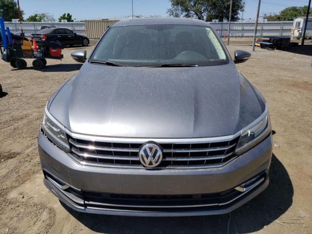 1VWGT7A36HC030361 - 2017 VOLKSWAGEN PASSAT SE GRAY photo 5