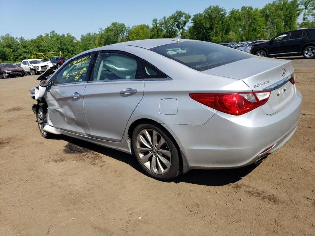 5NPEC4AB8BH315719 - 2011 HYUNDAI SONATA SE SILVER photo 2