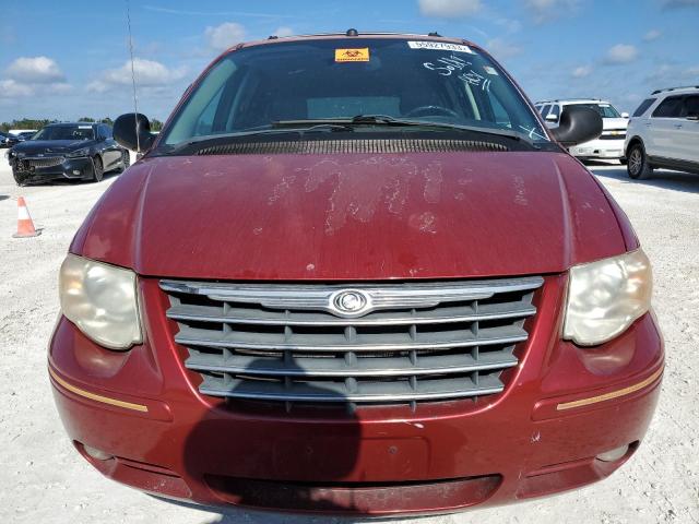 2C4GP64L35R508512 - 2005 CHRYSLER TOWN & COU LIMITED BURGUNDY photo 5