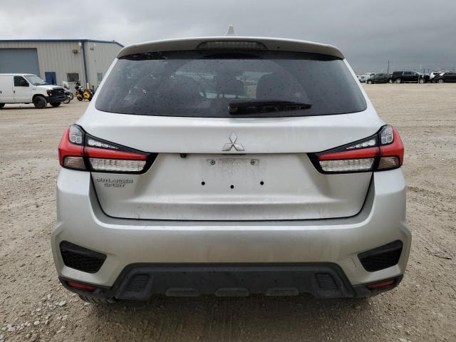 JA4APUAU6MU034977 - 2021 MITSUBISHI OUTLANDER ES SILVER photo 6