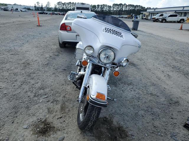 1HD1FCW174Y627966 - 2004 HARLEY-DAVIDSON FLHTCUI 白色 照片 2