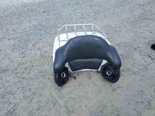 1HD1FCW174Y627966 - 2004 HARLEY-DAVIDSON FLHTCUI 白色 照片 9