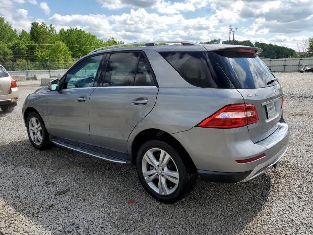 4JGDA5HBXCA058466 - 2012 MERCEDES-BENZ ML 350 4MATIC GRAY photo 2