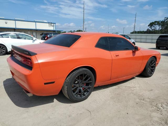 2B3LJ74W19H579642 - 2009 DODGE CHALLENGER SRT-8 ORANGE photo 3