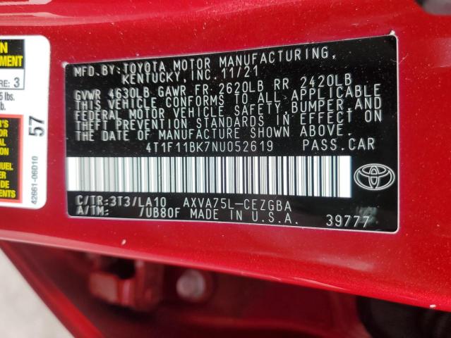 4T1F11BK7NU052619 - 2022 TOYOTA CAMRY XLE RED photo 12
