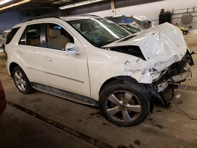 4JGBB8GB6BA723160 - 2011 MERCEDES-BENZ ML 350 4MATIC WHITE photo 4