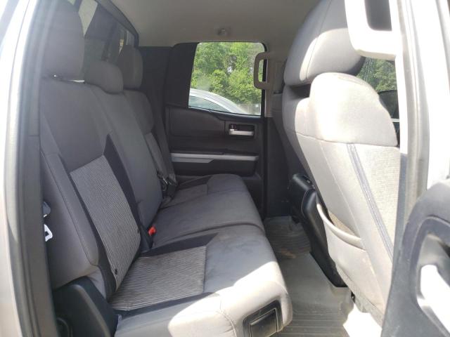 5TFTY5F11EX008237 - 2014 TOYOTA TUNDRA DOUBLE CAB SR/SR5 SILVER photo 10