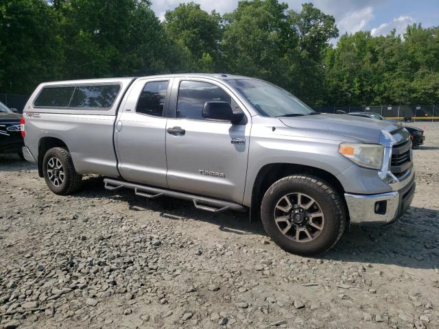 5TFTY5F11EX008237 - 2014 TOYOTA TUNDRA DOUBLE CAB SR/SR5 SILVER photo 4