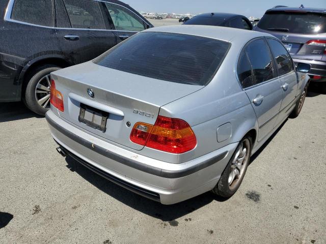 WBAEV53482KM21407 - 2002 BMW 3 SERIES I SILVER photo 3