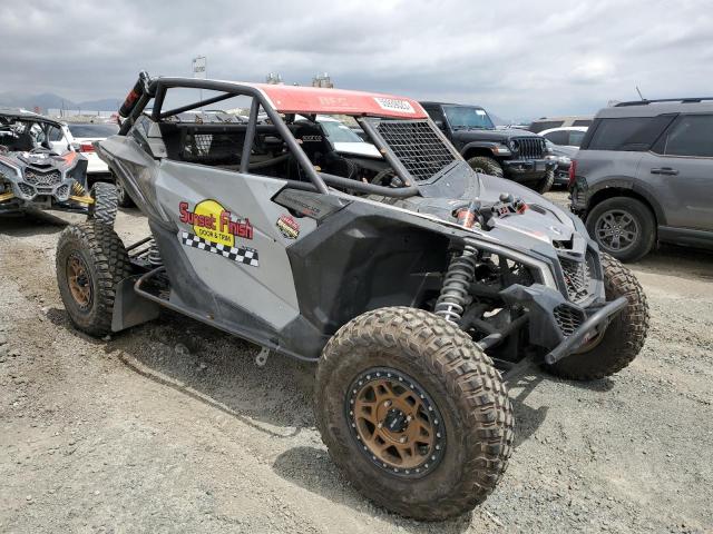 3JBVXAW28JK000342 - 2018 CAN-AM MAVERICK X RS TURBO R GRAY photo 1