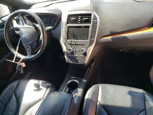 5LMCJ3C91HUL00018 - 2017 LINCOLN MKC RESERVE GRAY photo 8