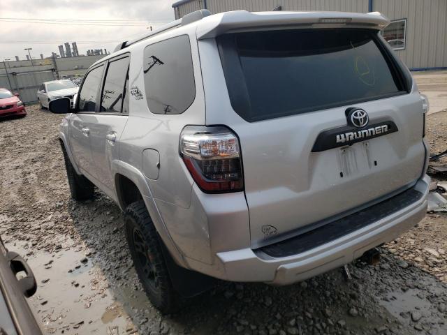 JTEBU5JR7J5517514 - 2018 TOYOTA 4RUNNER SR5/SR5 PREMIUM 银色 照片 2