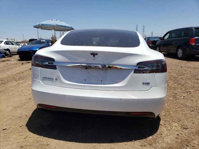 5YJSA1E23GF143963 - 2016 TESLA MODEL S Սպիտակ լուսանկար 6