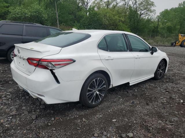4T1B11HK2KU685899 - 2019 TOYOTA CAMRY L WHITE photo 3