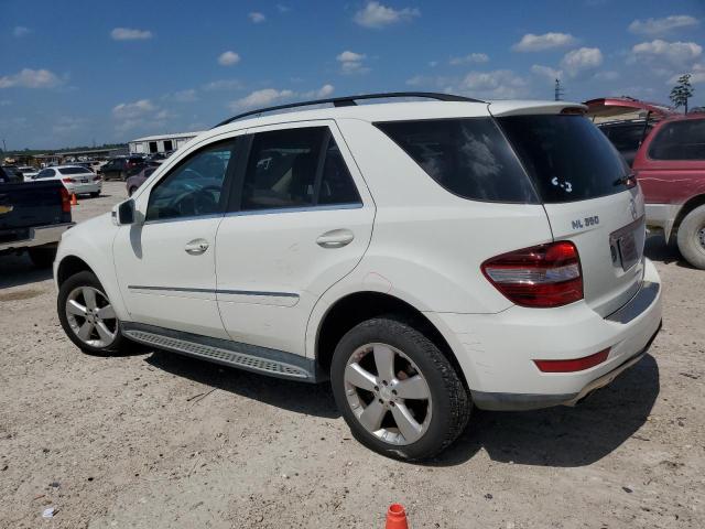 4JGBB8GB5BA747224 - 2011 MERCEDES-BENZ ML 350 4MATIC WHITE photo 2