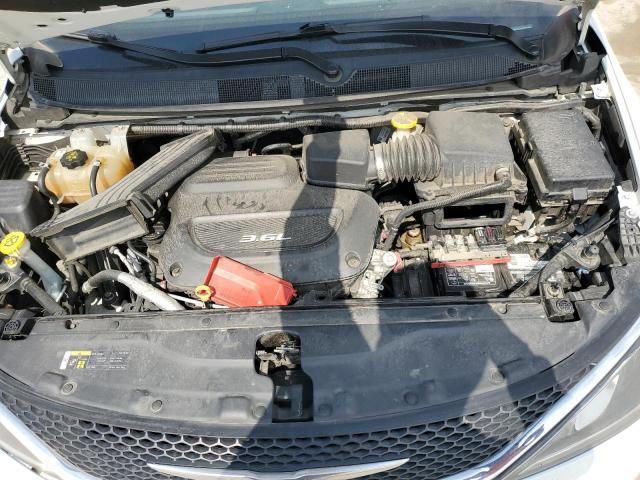 2C4RC1BG8JR210917 - 2018 CHRYSLER PACIFICA TOURING L WHITE photo 12